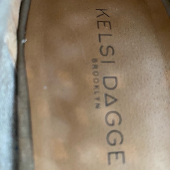 Kelsi Dagger Cut Out Back Zip Boot Size 8 - Picture 6 of 7